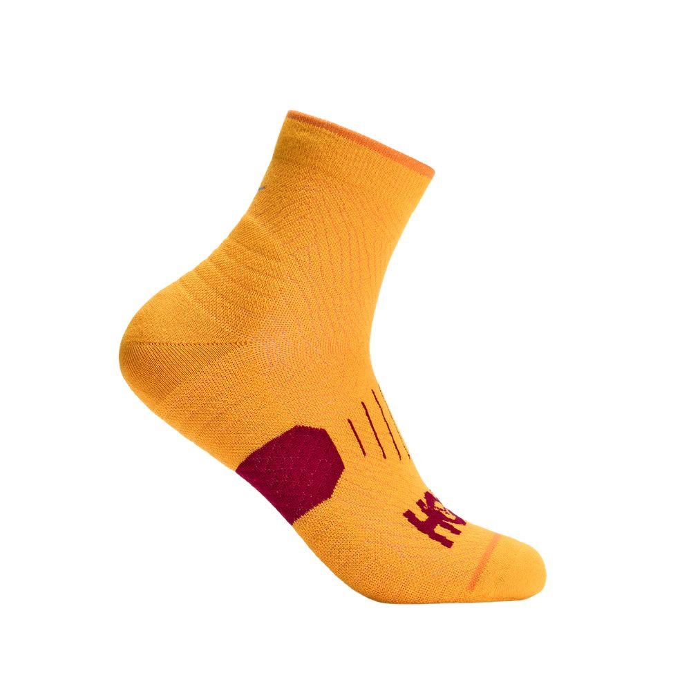 HOKA QUARTER RUN SOCK 3-PACK Unisex ถุงเท้าวิ่งสำหรับผู้ชายและผู้หญิง