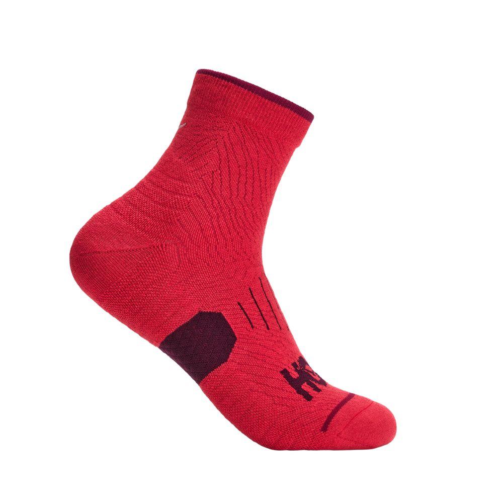 HOKA QUARTER RUN SOCK 3-PACK Unisex ถุงเท้าวิ่งสำหรับผู้ชายและผู้หญิง