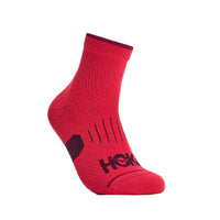 HOKA QUARTER RUN SOCK 3-PACK Unisex ถุงเท้าวิ่งสำหรับผู้ชายและผู้หญิง