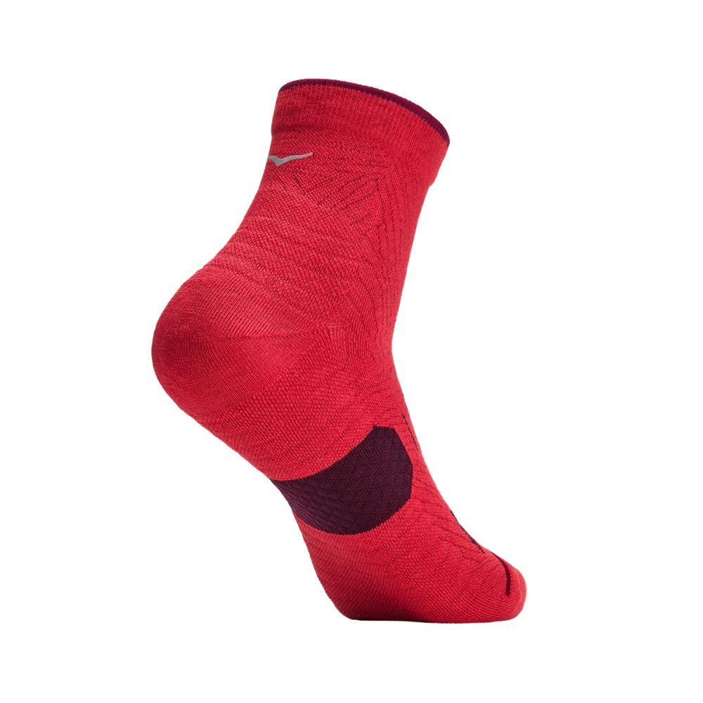 HOKA QUARTER RUN SOCK 3-PACK Unisex ถุงเท้าวิ่งสำหรับผู้ชายและผู้หญิง